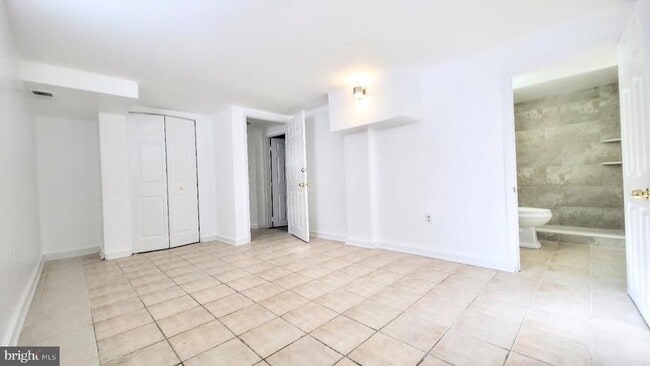 Building Photo - 12217 Valleywood Dr