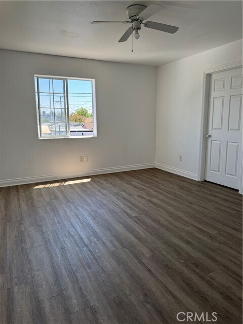 Building Photo - 2710 W 54th St