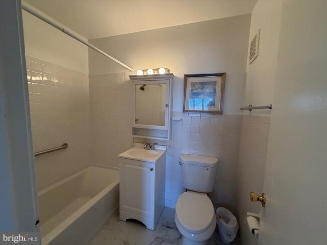 Building Photo - 7352 Lee Hwy