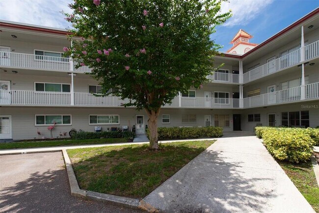Building Photo - 2261 Swedish Dr