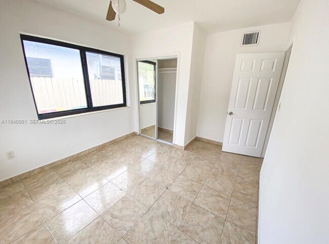 Building Photo - 650 83rd St