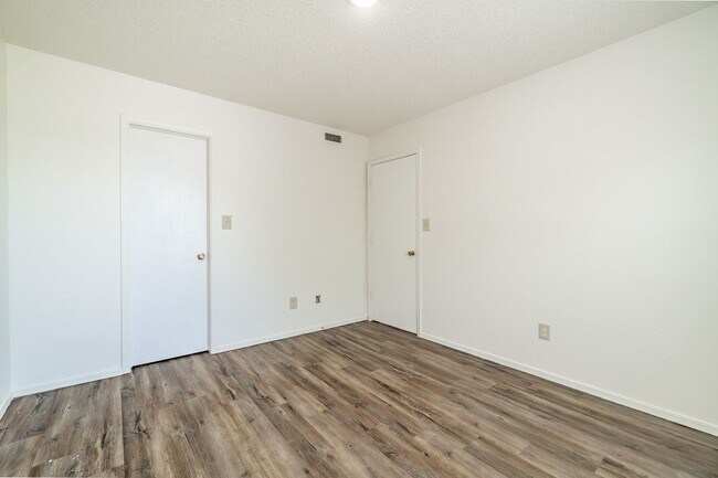 Building Photo - 2020 Baldwin St