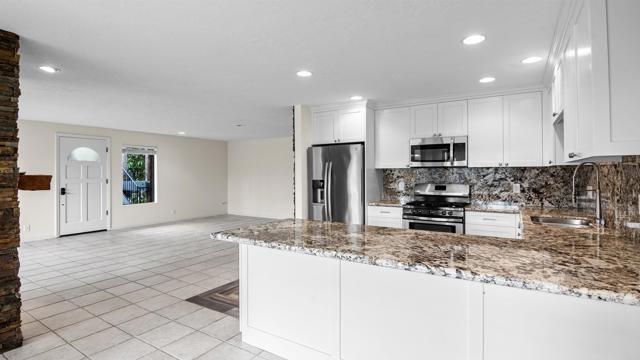 Building Photo - 812 Kalpati Cir