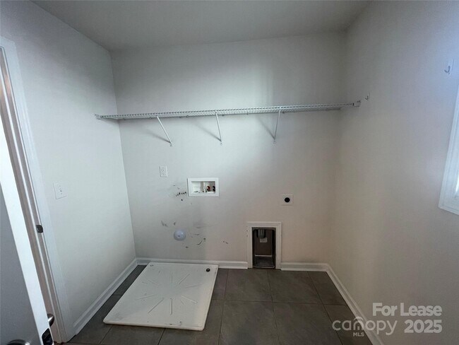 Building Photo - 3025 Burnello Ct