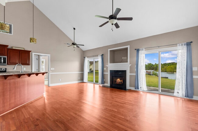 Building Photo - 301 Antioch Rd