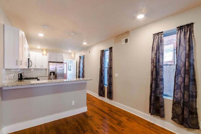 Building Photo - 1829 N 27th St