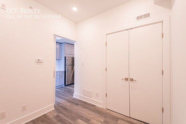 Building Photo - 1245 Ridge Ave