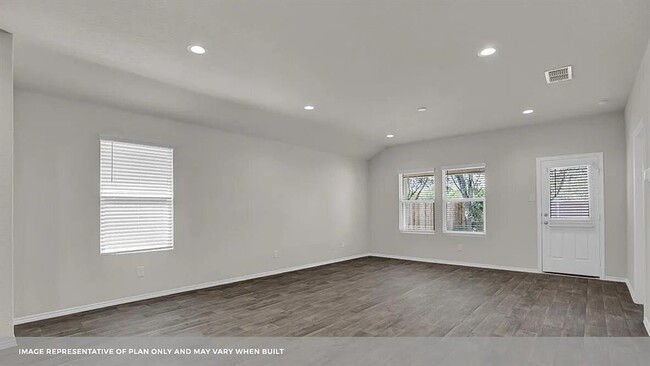 Building Photo - 365 Empress Tree Dr