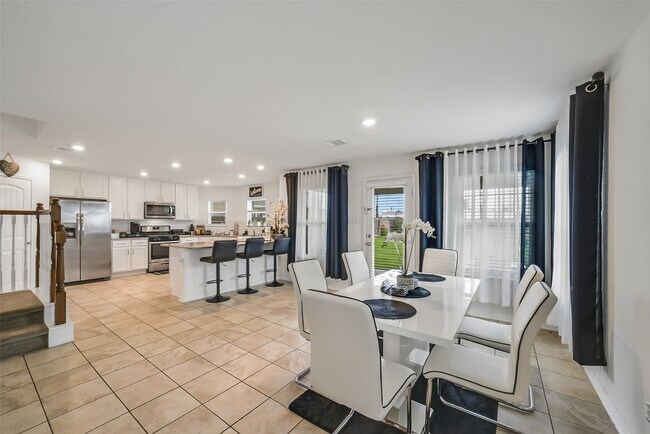 Building Photo - 16502 Live Oak Canyon Dr