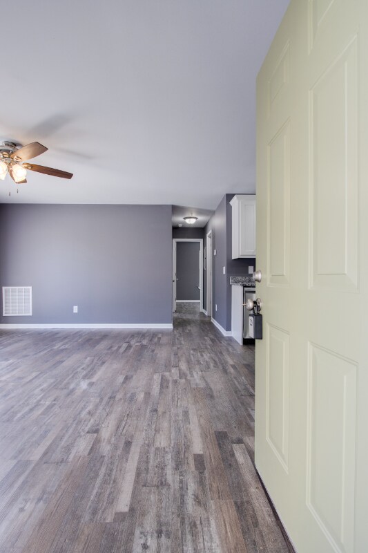 Building Photo - 138 Main St N