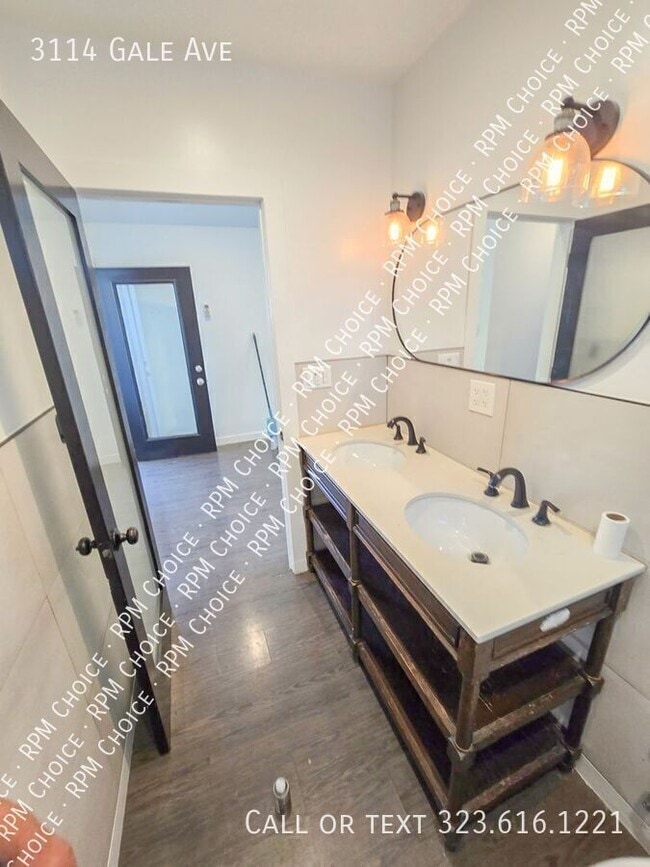 Building Photo - 3114 Gale Ave