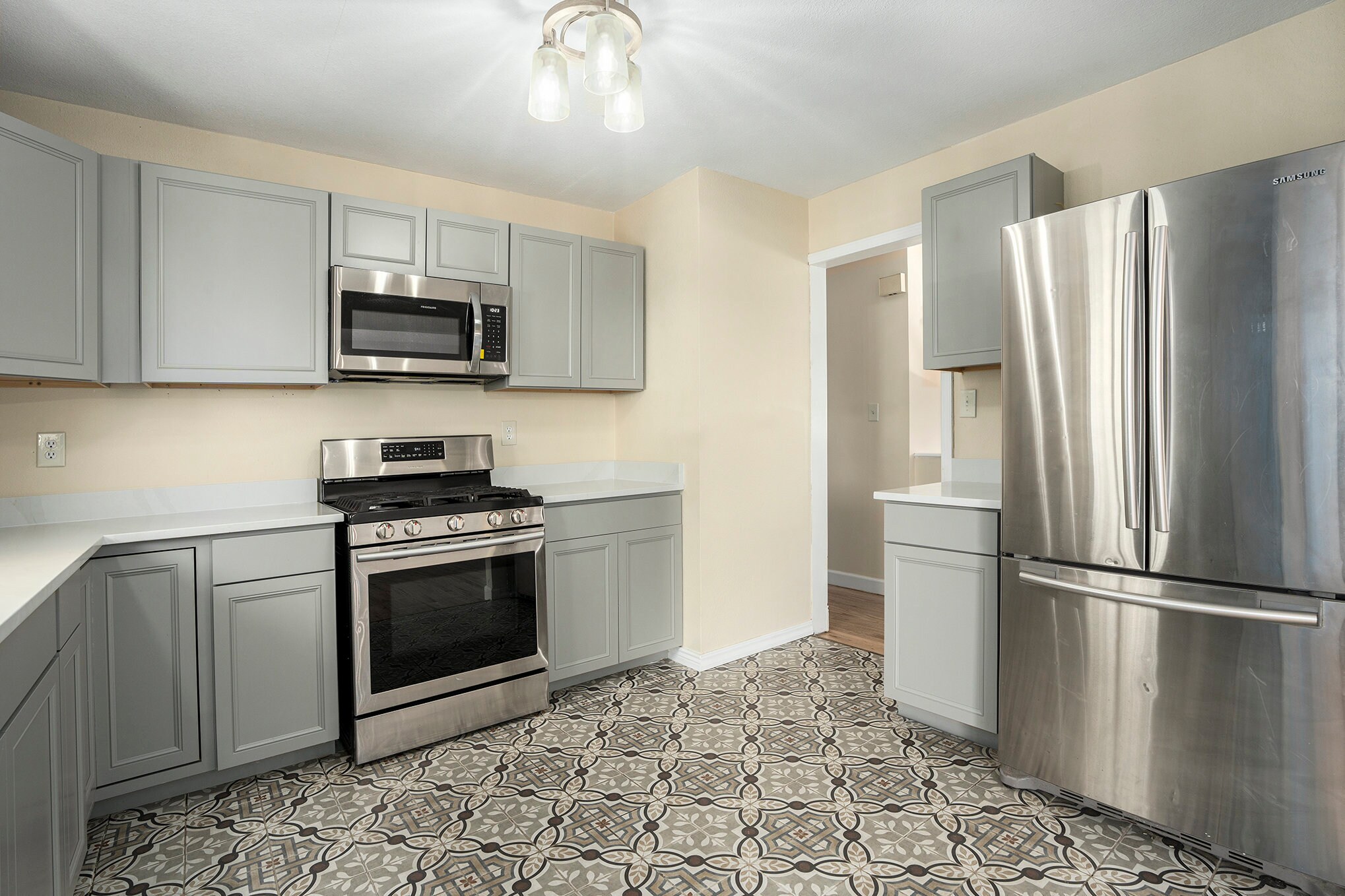 Building Photo - 7030 Metropolitan St