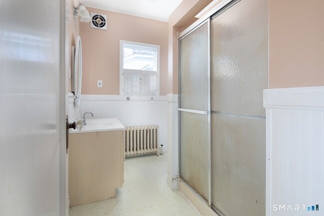 Building Photo - 11 Prospect St