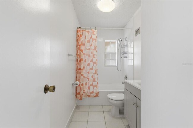 Building Photo - 9992 86th St