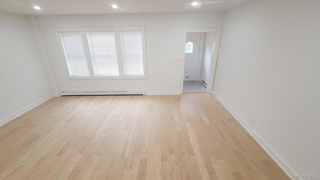 Building Photo - 85-40 68th Ave