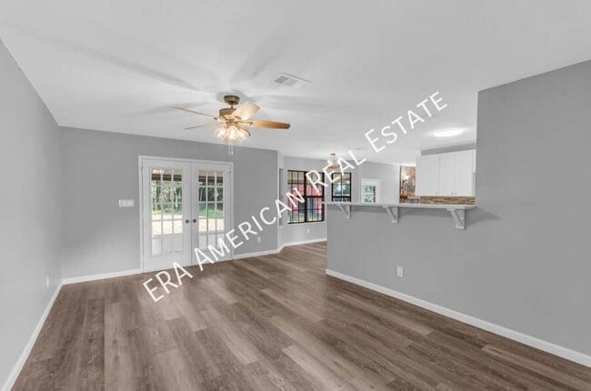 Building Photo - 5912 Pamela Dr