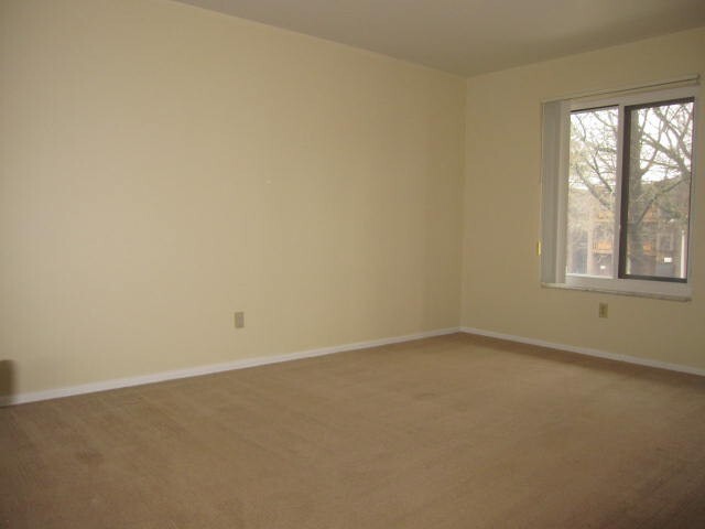 Building Photo - TRENT 543