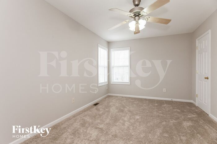 Building Photo - 5633 Waverly Lynn Ln