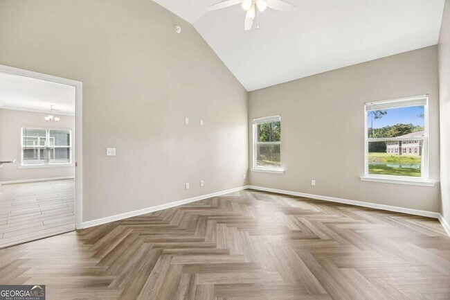 Building Photo - 326 Gary Cir