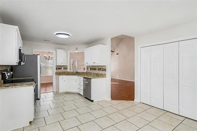 Building Photo - 65 Fairwinds Dr