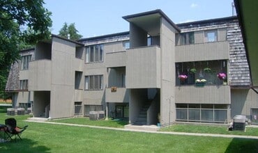 Building Photo - Grove Avenue