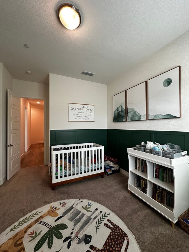 Building Photo - Single-story home in Spring Lake