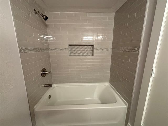 Building Photo - 2535 Wedglea Dr