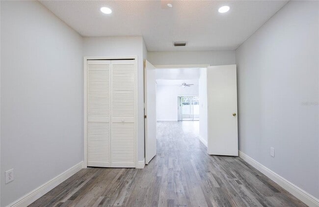 Building Photo - 2390 Bentley Dr