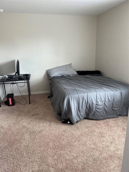 Building Photo - 1635 Wynford Cir