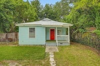 Building Photo - 212 W 58th St