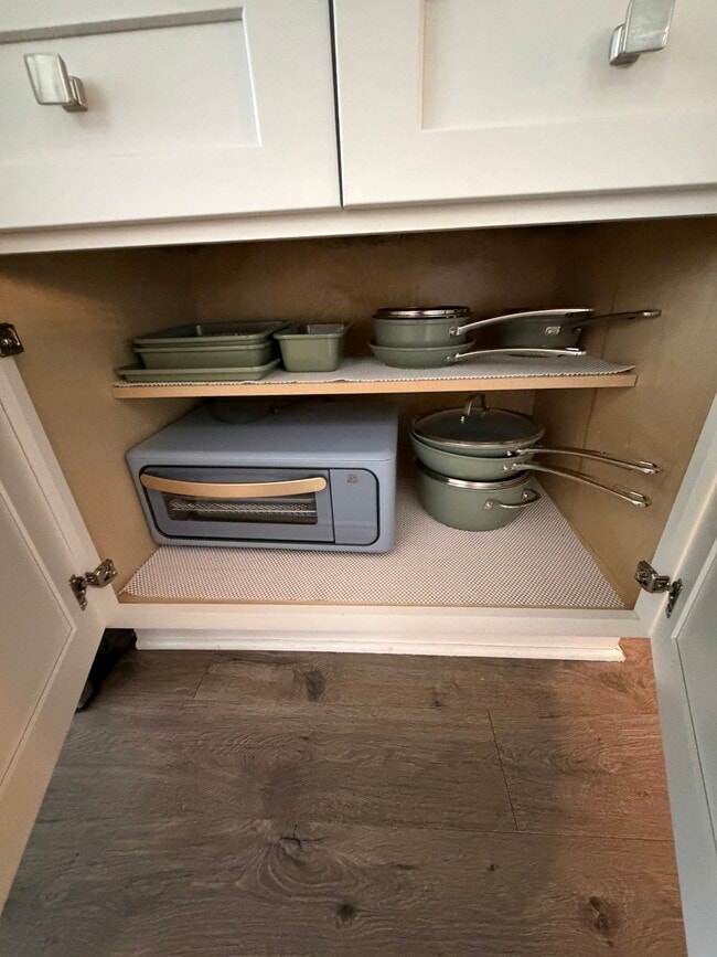 Building Photo - 6690 Eastbrook Ave SW