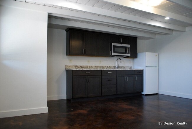 Building Photo - 2501 East 5th Street