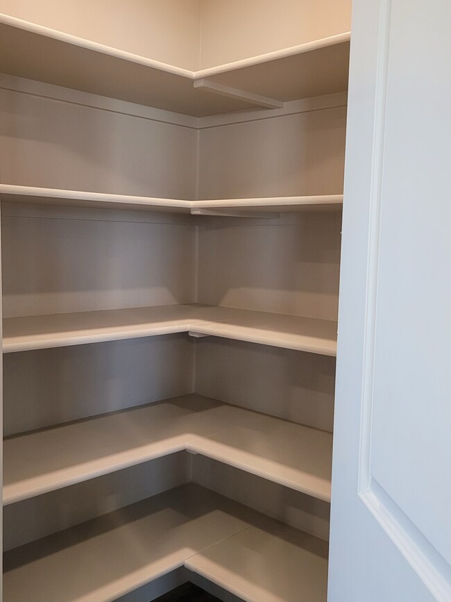 Building Photo - 17948 Ryans Ridge Ave