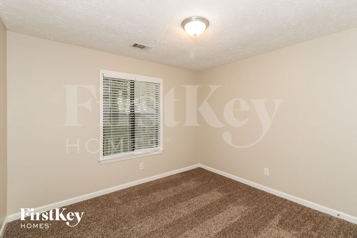 Building Photo - 1202 River Forest Ln