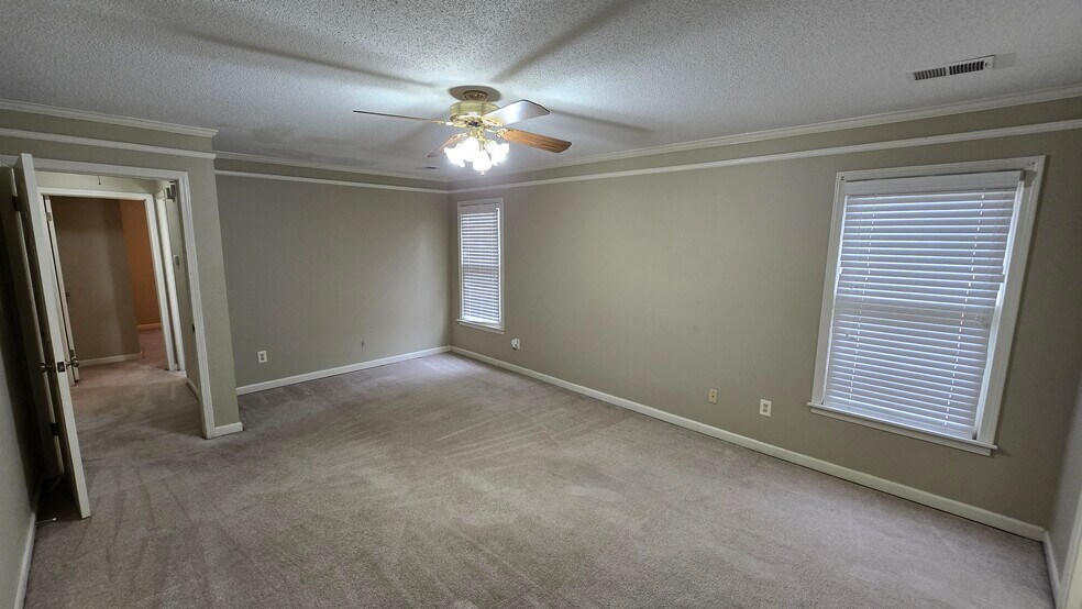 Building Photo - 1388 Hardwood Trl