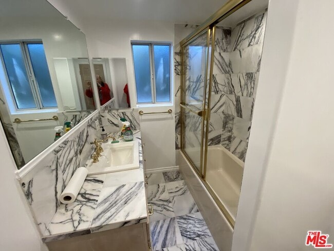 Building Photo - 3900 Castlerock Rd