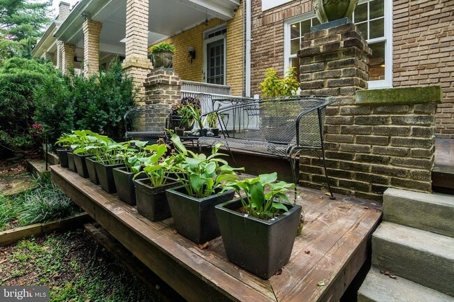 Building Photo - 2030 Pierce Mill Rd NW