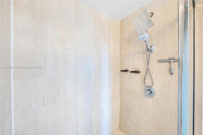 Building Photo - 7700 Collins Ave