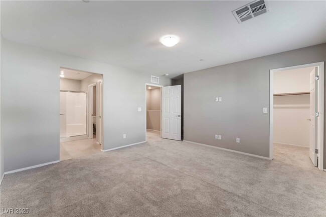 Building Photo - 25 Alamere Falls Dr