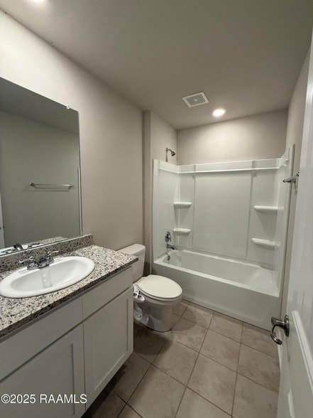 Building Photo - 200 Broussard Hl Dr
