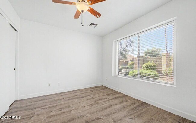 Building Photo - 7040 W Olive Ave