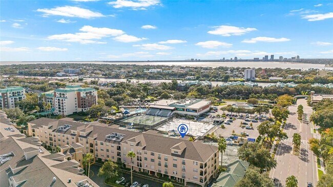 Building Photo - 501 Knights Run Ave