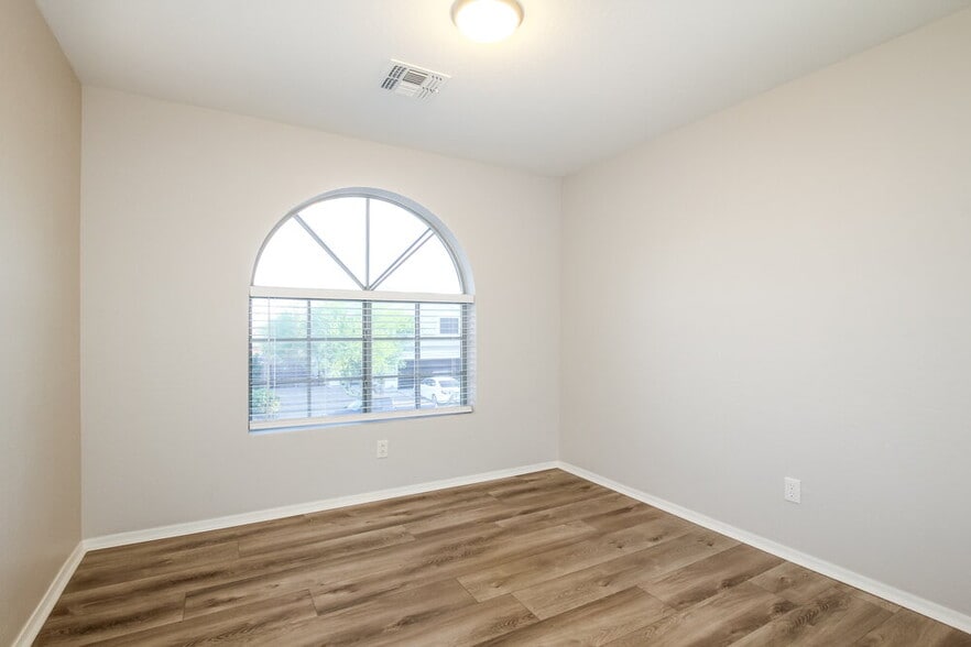 Building Photo - 11434 W Phillip Jacob Dr