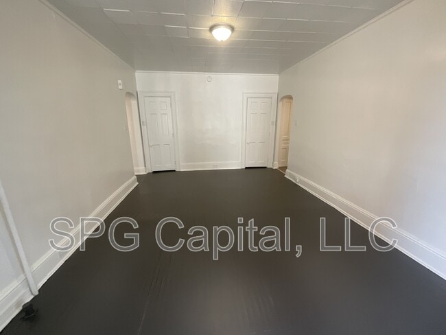 Building Photo - 871 Madison Ave