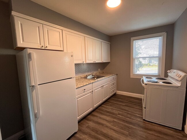 Interior Photo - Charlemont Commons