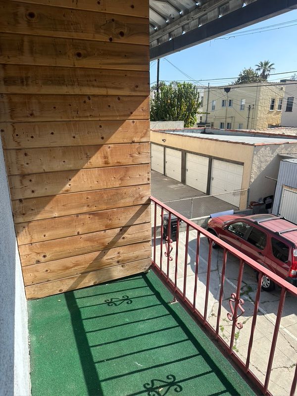 Building Photo - 414 N Orange Grove Ave