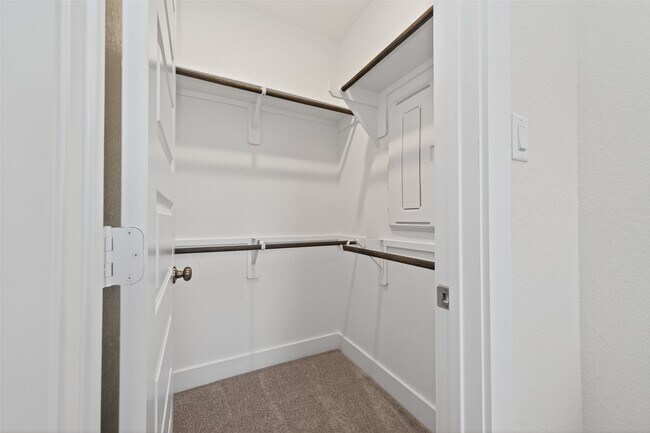 Building Photo - 24522 Keswick Vly Wy