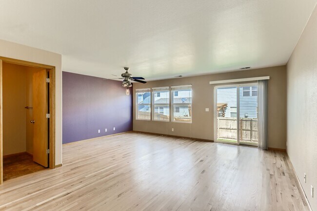 Building Photo - 3 Bedroom 3 Bathroom in Northglenn!