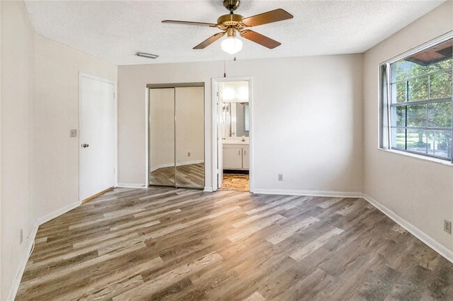 Building Photo - 8807 W Sunrise Blvd