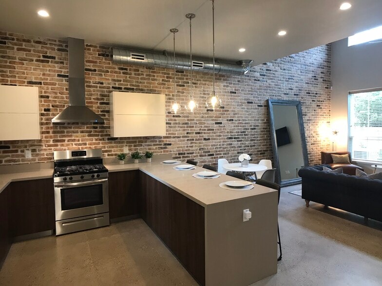 Luxury Townhomes Villa Escondida 318 E 18th St Weslaco TX 78596